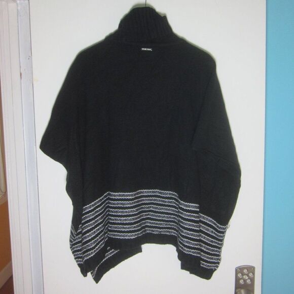 Michael Kors Black Knit Pullover Textured Metallic Stripe Poncho -One Size - Picture 8 of 12